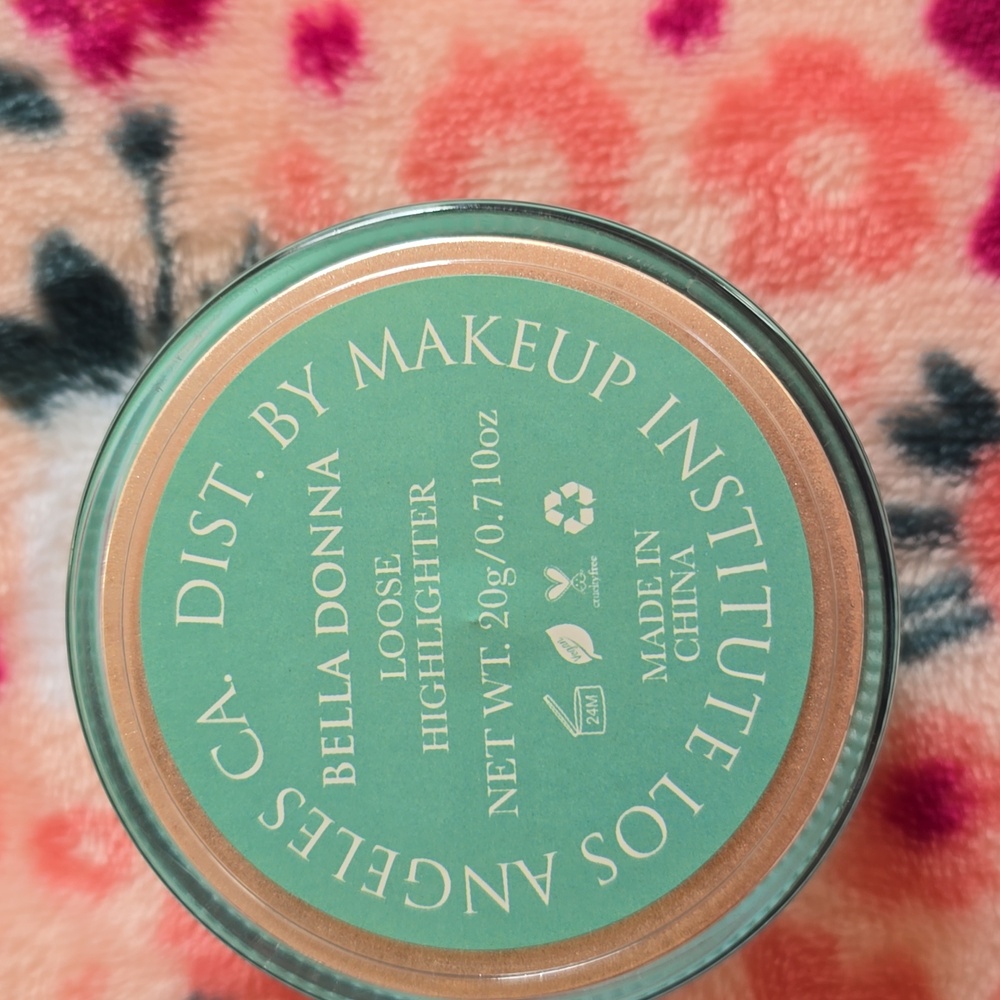 Mi Los Angeles Shimmy Shimmy Rose Gold Loose Highlighter - Picture 3 of 4